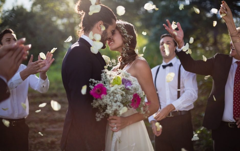 Weekday Weddings: Why They’re a Great Option for Couples
